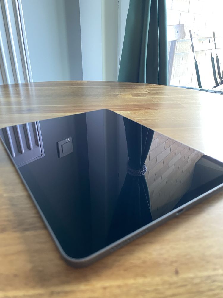 iPad Air 4(2020) 64gb + Rysik + Etuj