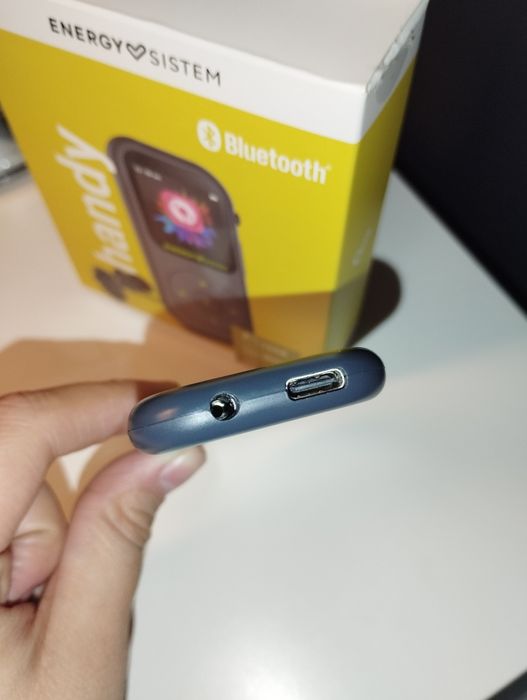 MP4 Bluetooth Touch - como novo