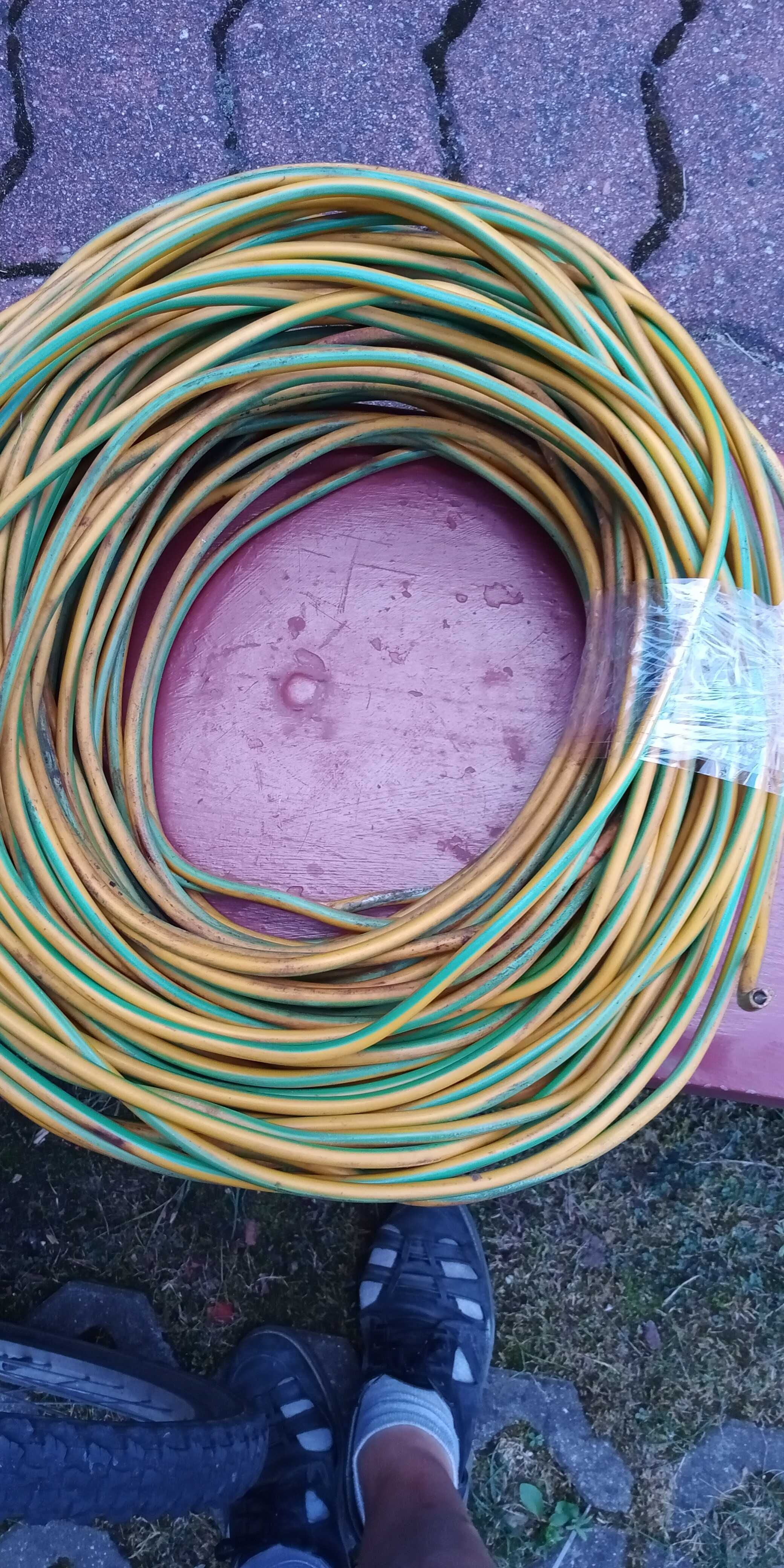 Przewod ziemny 5x10 , 3,5 mb  / 1x10 ; 40mb drut / 1x5 ; 20 mb linka