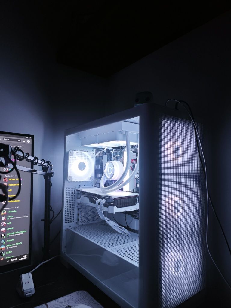• PC Gaming– Ryzen 7600X | RX 6750 XT | 32GB DDR5 |SSD 2TB | Custom |