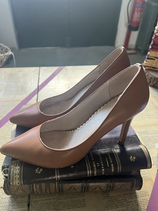 Stileto Camel Cortefiel