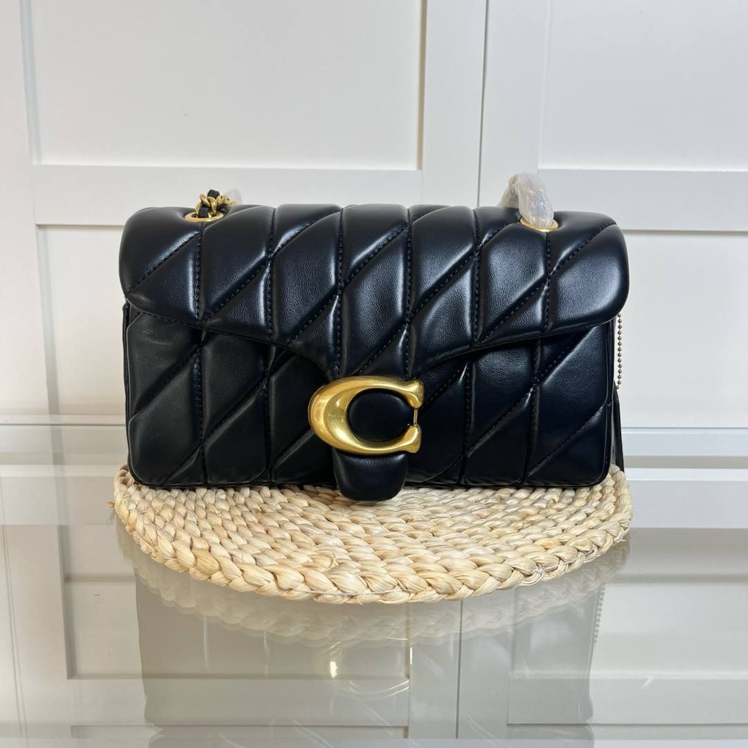 Сумка Coach quilted tabby 26