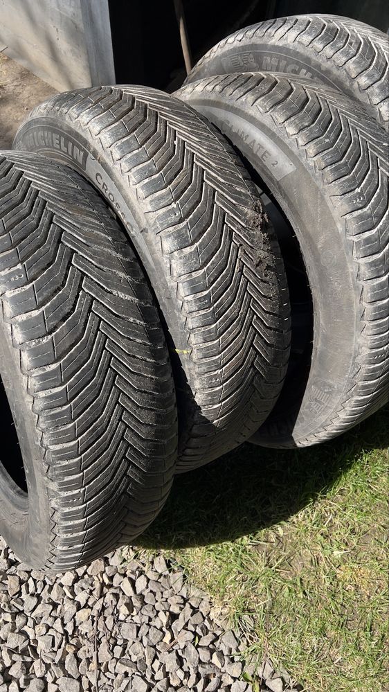Michelin 225/ 60/ 17 4mm - uniwersalne cross climate 2