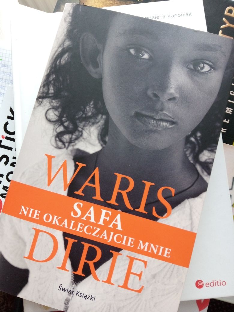 Książka "Safa Nie okaleczajcie mnie" Waris Dirie