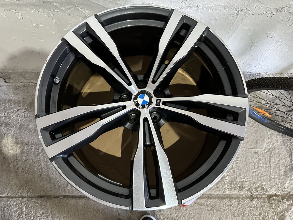 Диски и летние шины  BMW X7