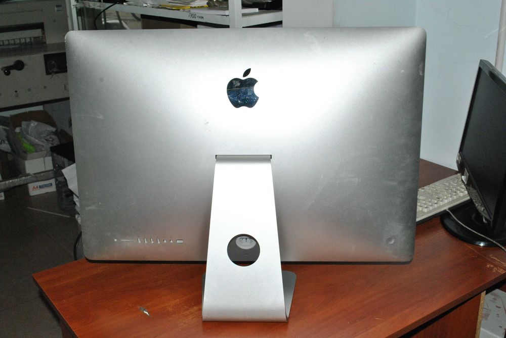 iMac 27, Late 2013 / i7 / 8 ГБ DDR3 /GeForce GTX 780M 4 ГБ