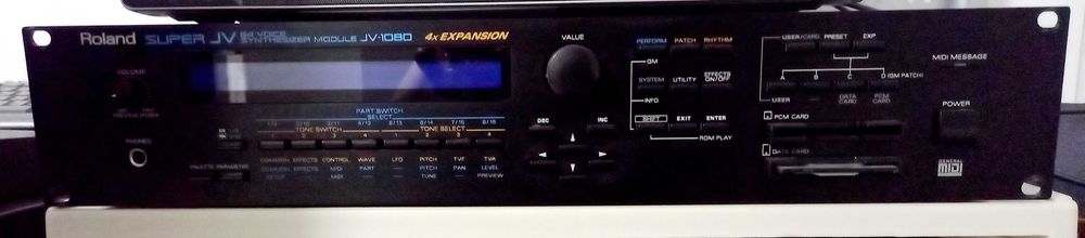 Roland JV1080 + bass and drums