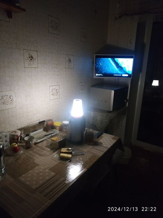 Акумуляторна Led лампа з датчиком руху, Лампа нічник 13 кол. пульт ДК.