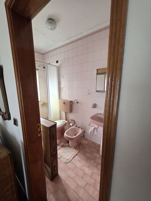 Moradia V3 com terreno e vista para a Serra do Açor – Senhor das Almas