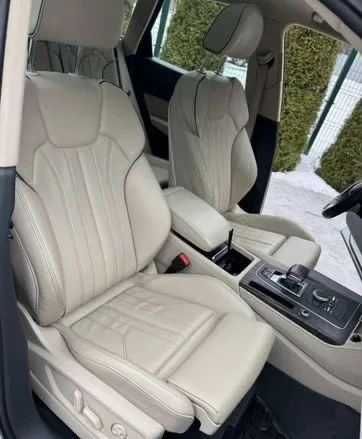 Продам Audi Q5 2018
