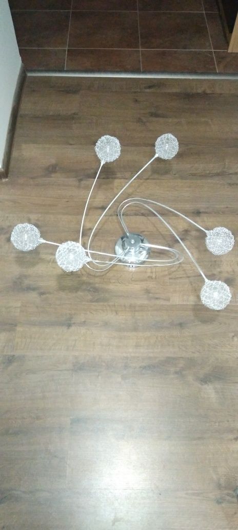 Sprzedam   lampę