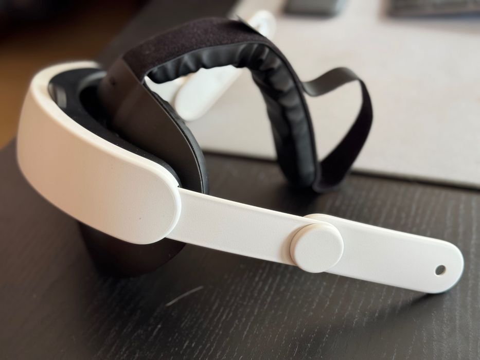 KIWI Design K4 Boost Head Strap c/ Bateria – Quest 3/3S (como novo)