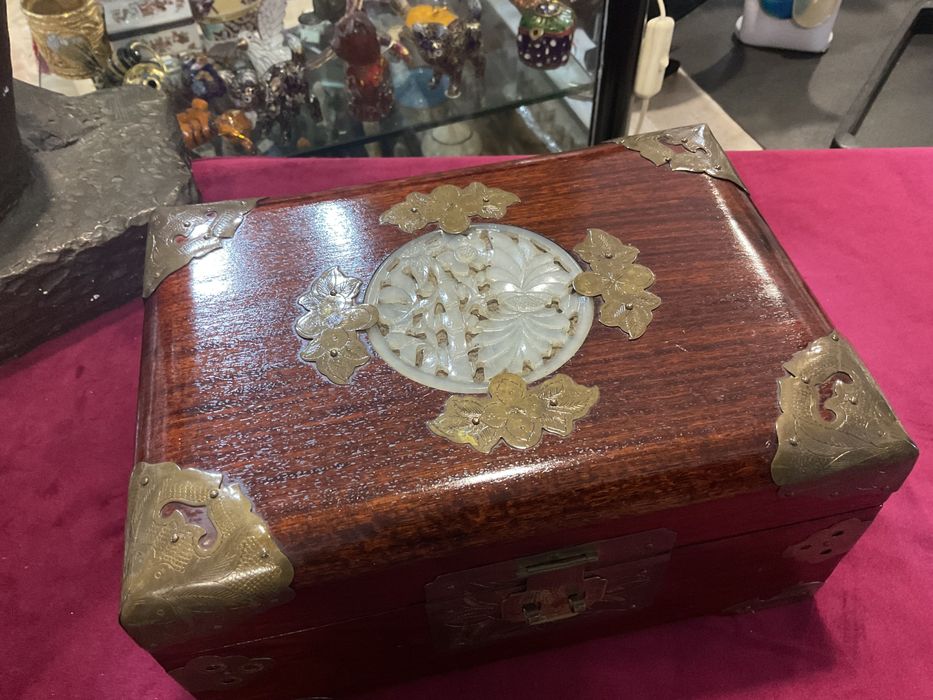 Caixa joias madeira orienta trabalhada top 24x17x12 cm