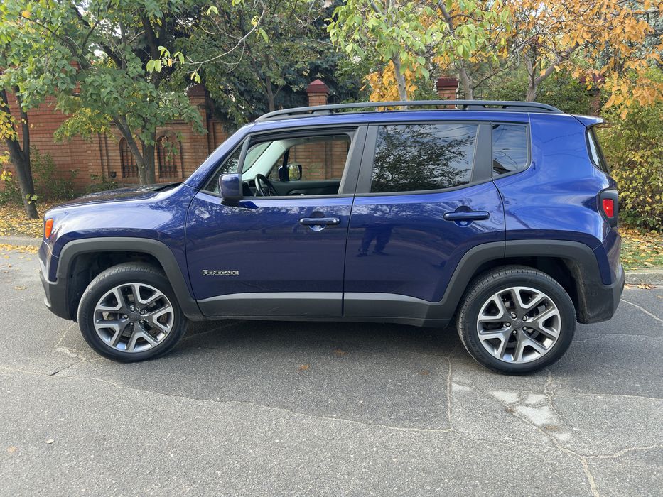 Продаю Jeep renegade latitude