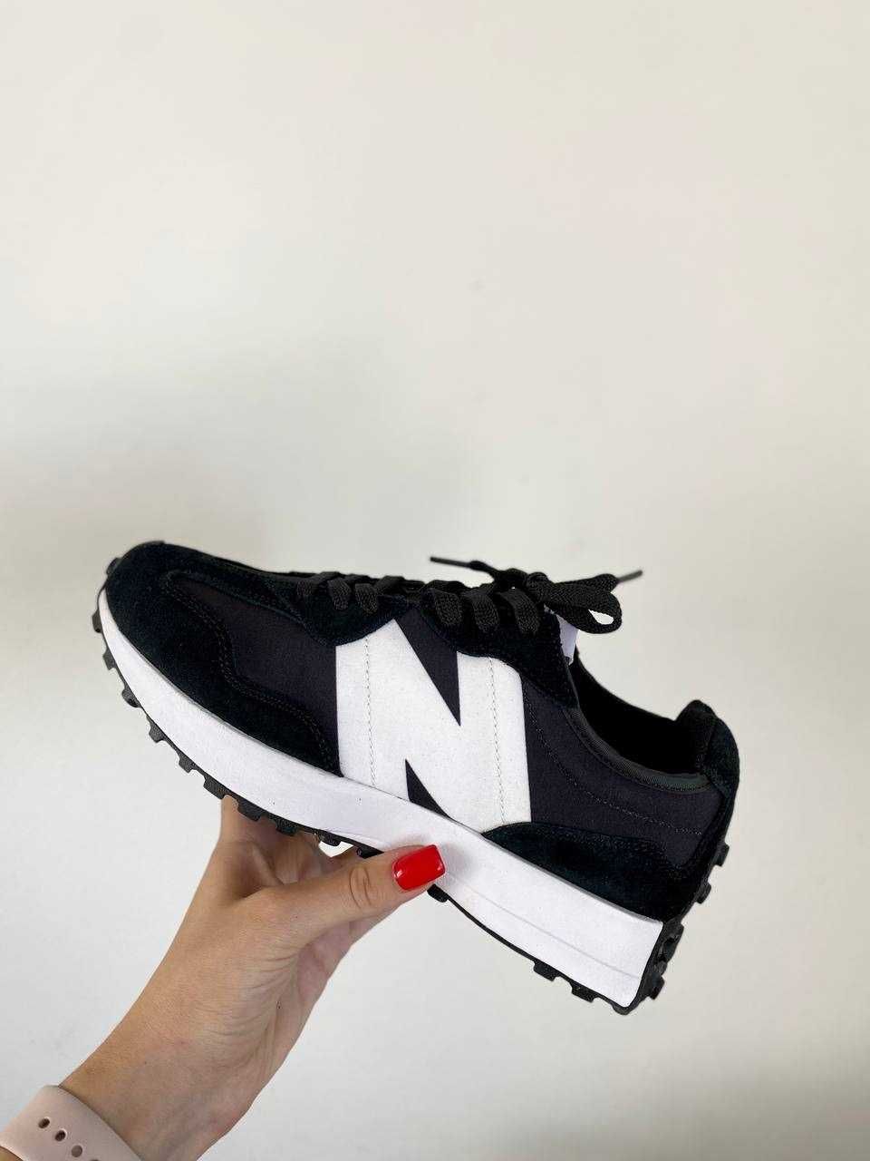 Кросівки New Balance 327 Black White