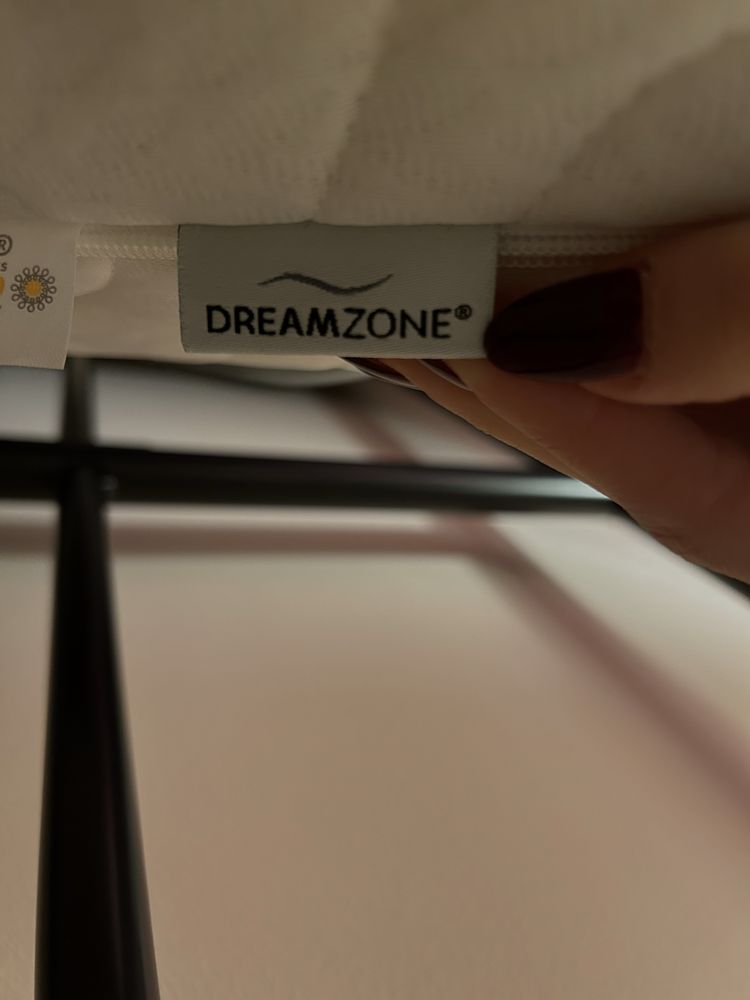 Czarne metalowe łóżko ikea sagstua 140x200 dodatkowo materac