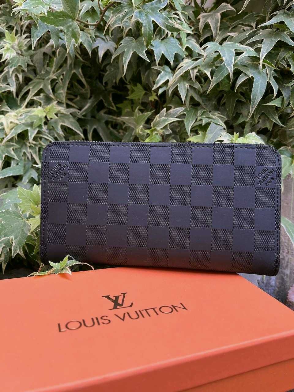 Чоловічий чорний гаманець - Louis Vuitton, Гаманець, клатч, органайзер