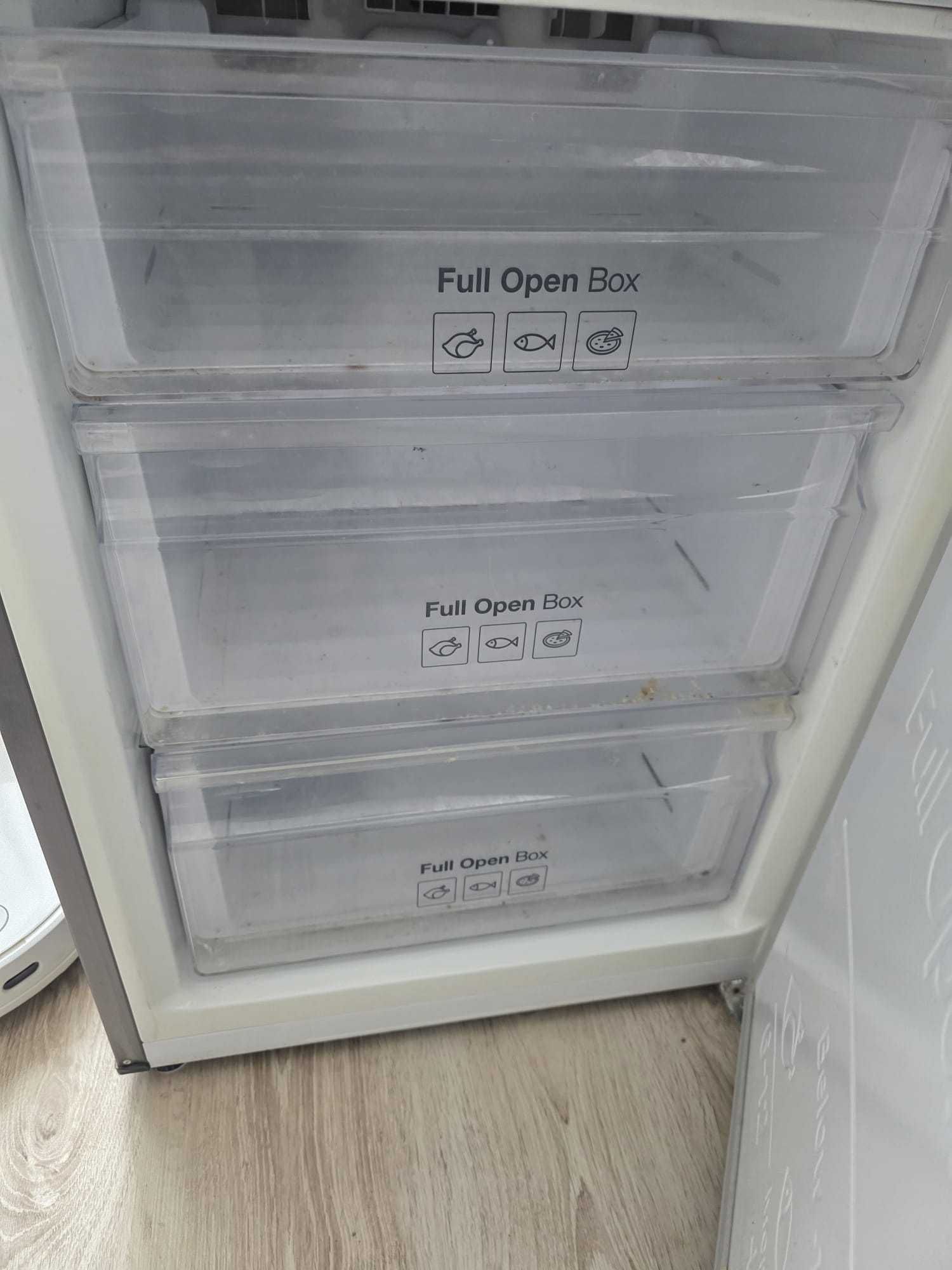 Lodówka Samsung  RB31FERNDSS - dwudrzwiowa