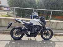 Honda CB Honda cb125r - rok 2024. Stan salonowy