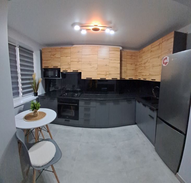 Продам двух комнатную кв. г. Самар (Новомосковск).