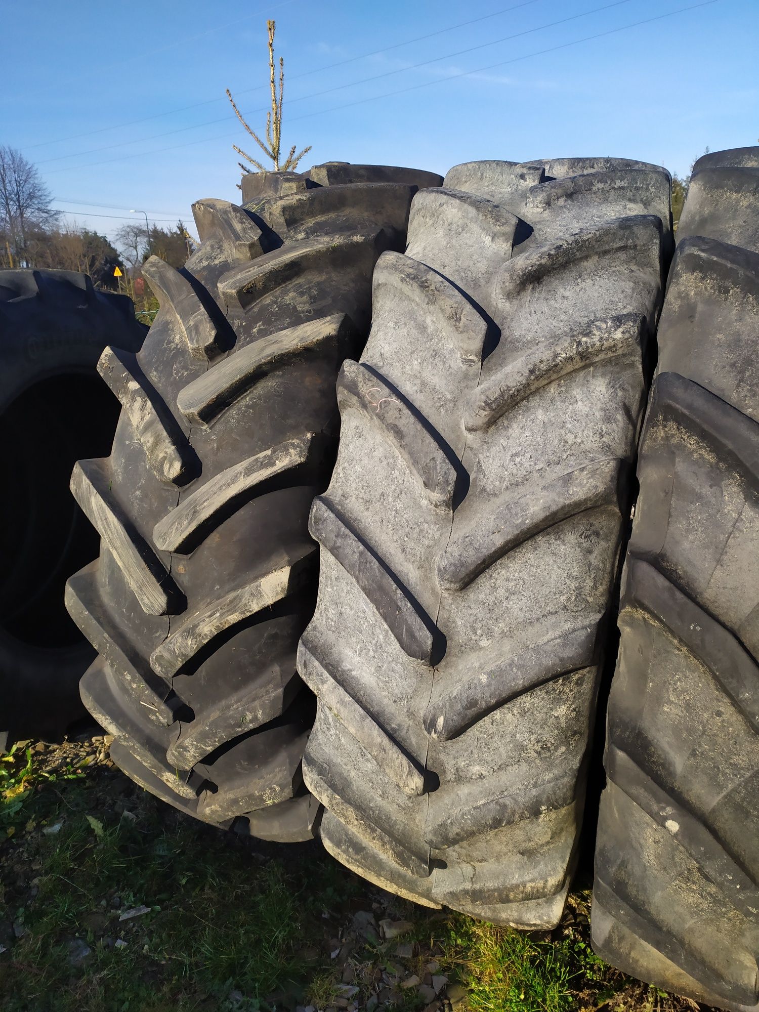 Opony Używane 20.8R42 520/85R42 70% Jasło