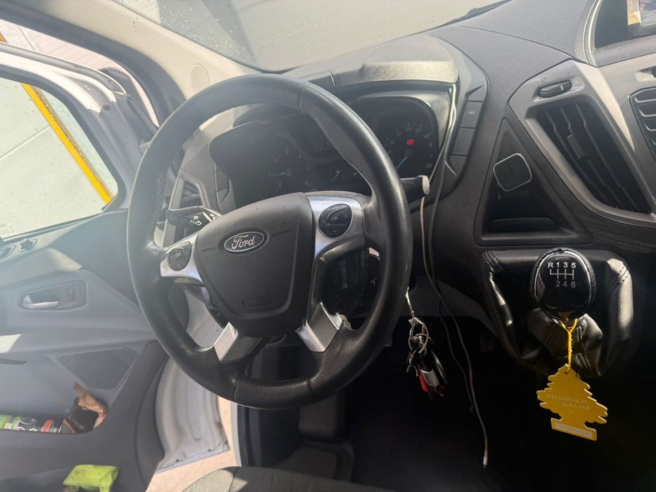 Ford Transit Custom 2.2, zamiana na 6 osobowe