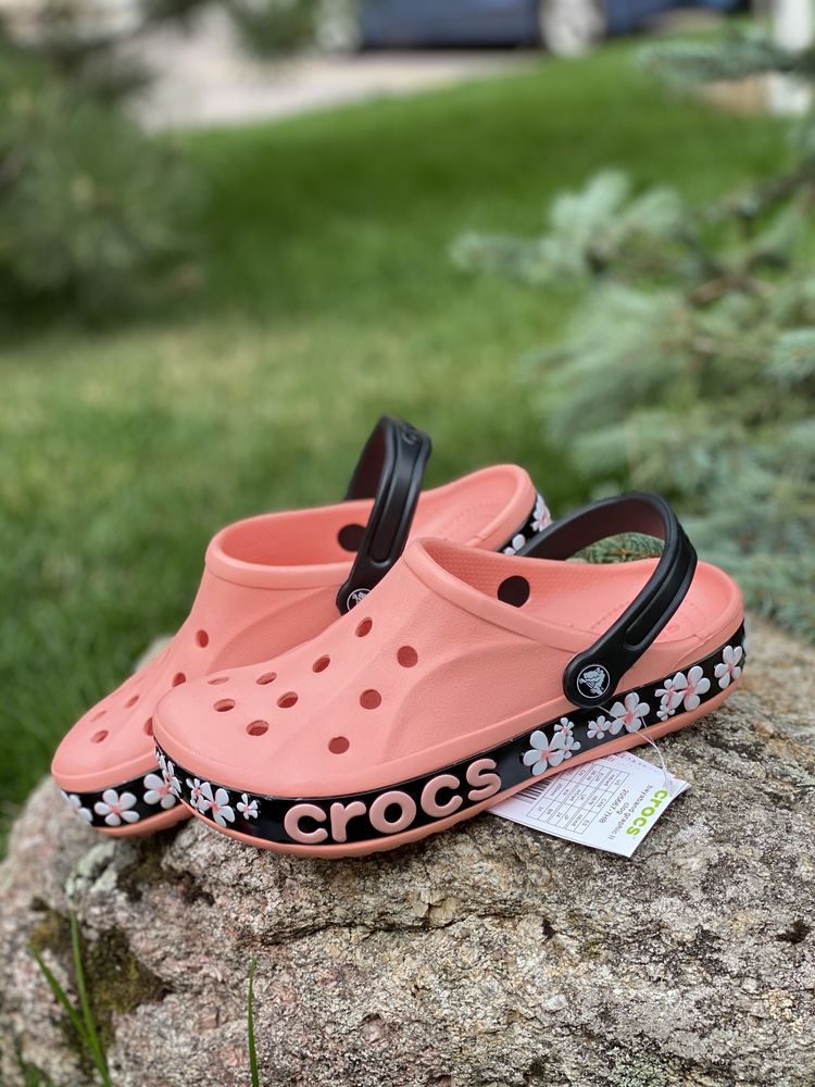 Кроксы  цветочки оригинал crocs bayaband floral 36 37 38 39