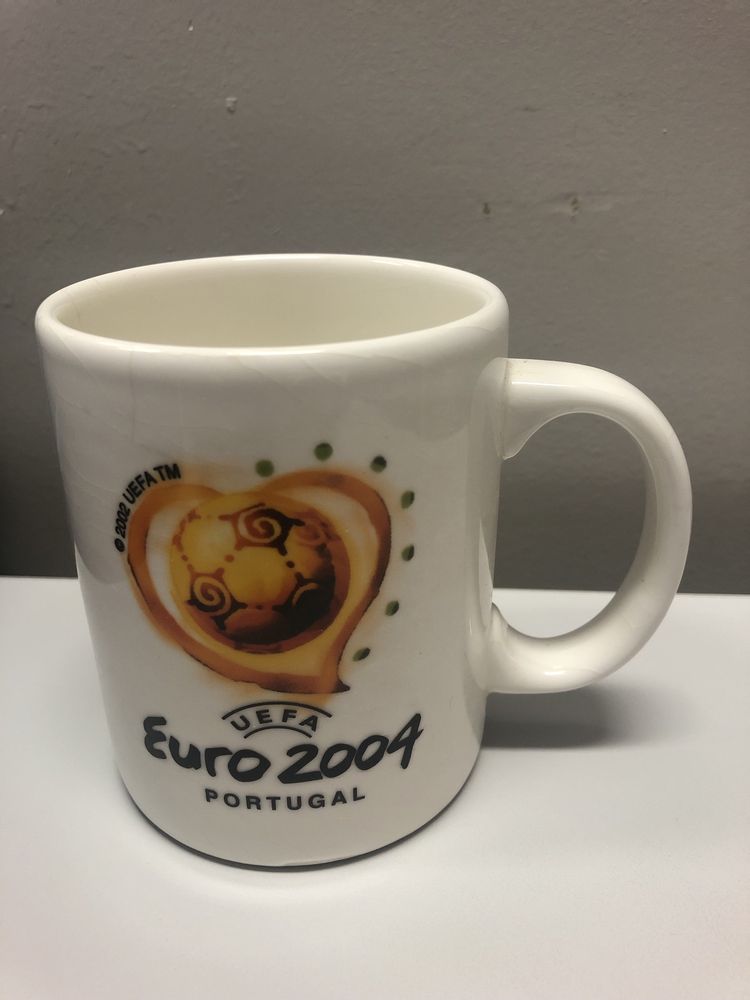 Caneca oficial do Euro 2004