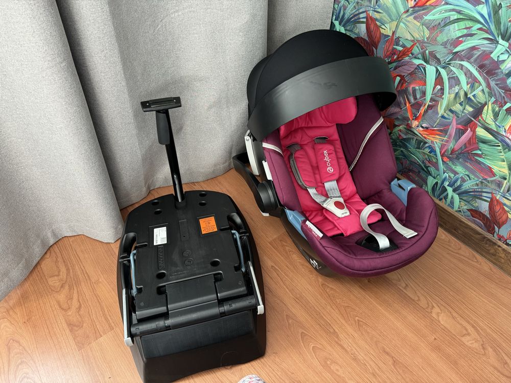 Дитяче автокрісло Cybex Aton 5 + база ISOFIX