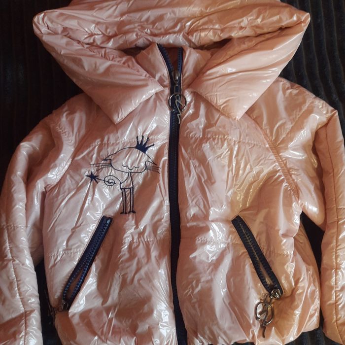 Курточки для дівчинки в ідеальному стані