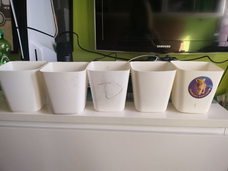 Pojemniki białe IKEA