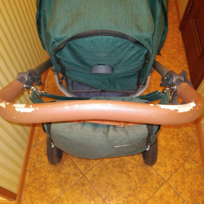 Каляска2в1..Має маскітну сітку.дощовик