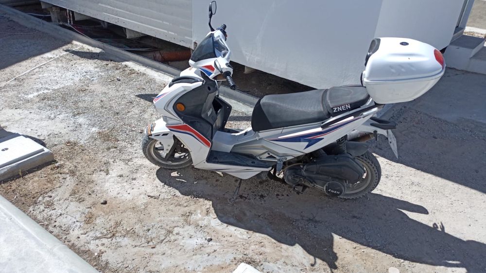 Vendo moto a gasolina