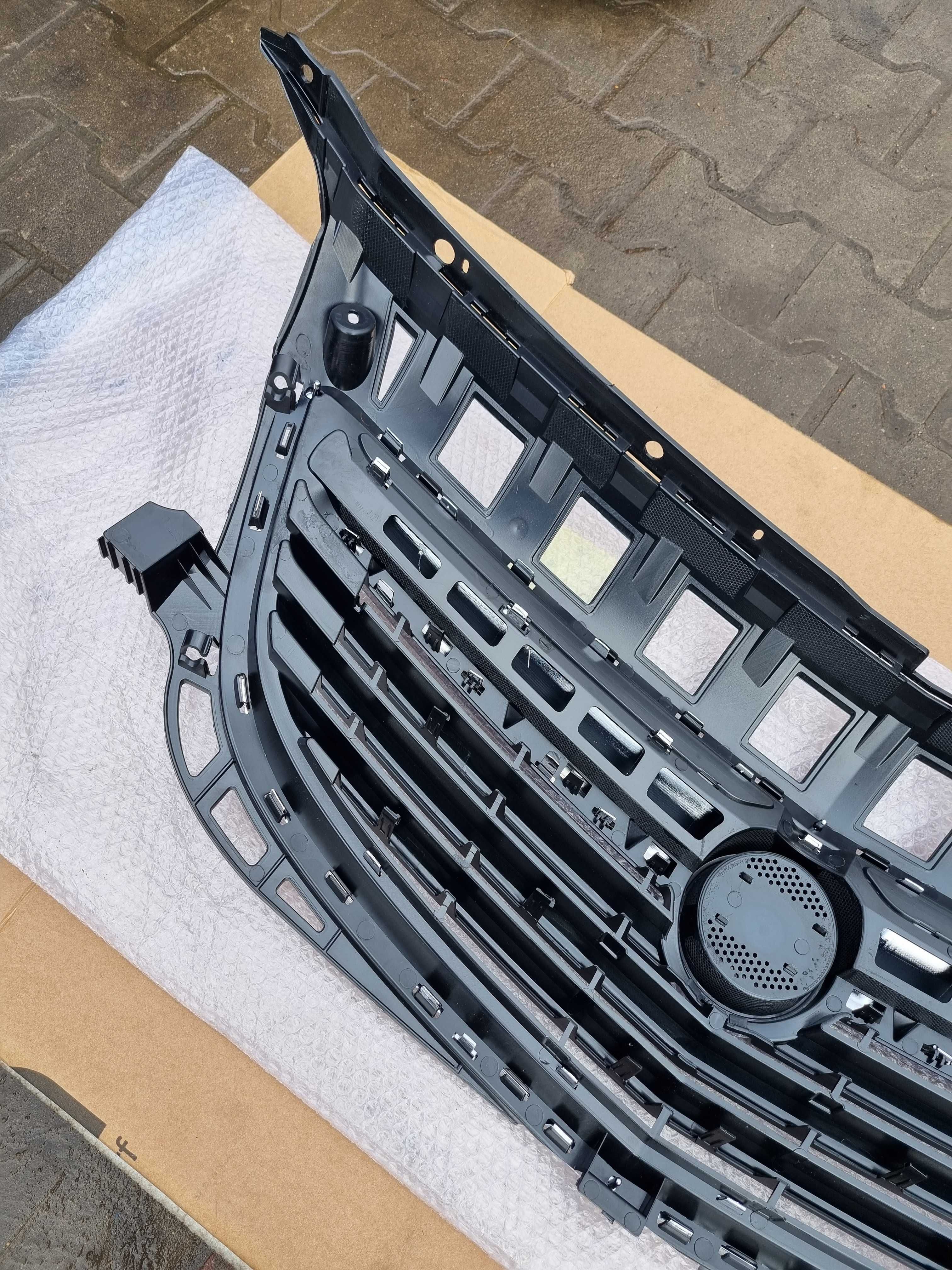 Opel Insignia A Lift Grill Atrapa Chłodnicy NEW!!! Europa