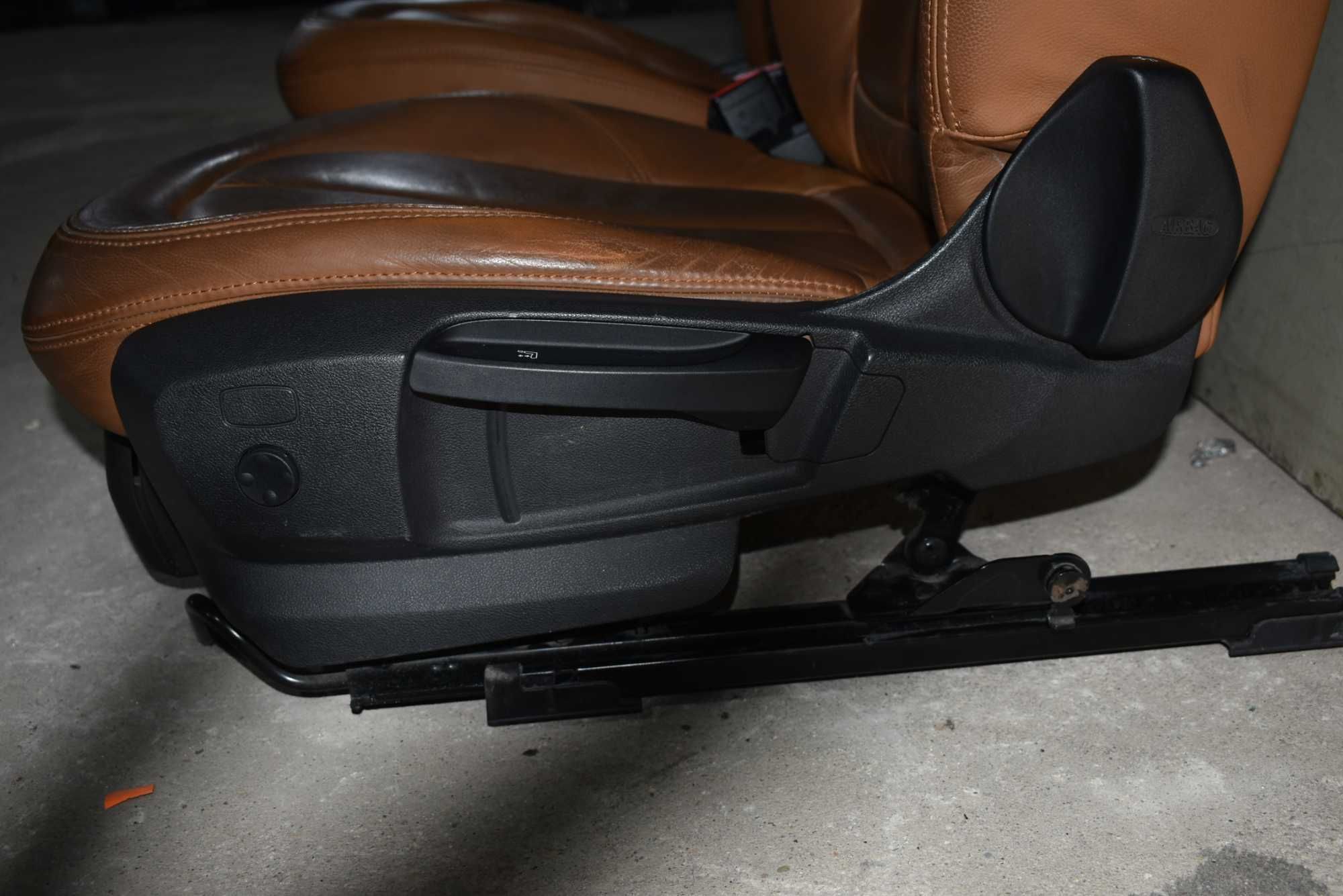 Bancos castanhos bmw f45