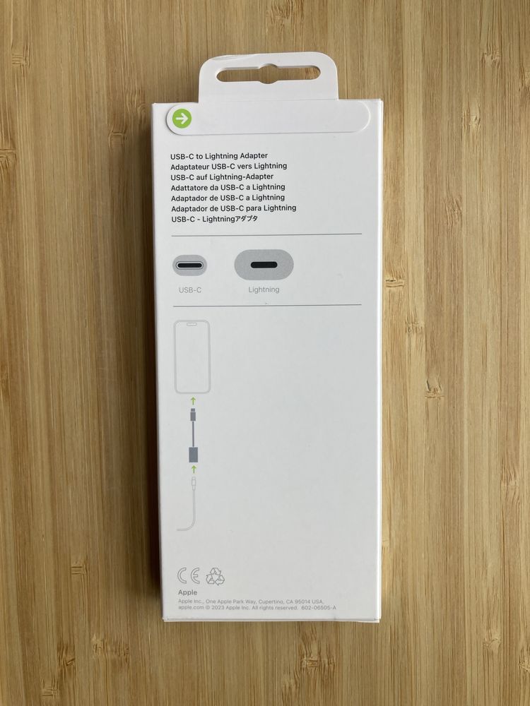 Оригінальний перехідник Apple USB-C to Lightning Adapter (MUQX3)