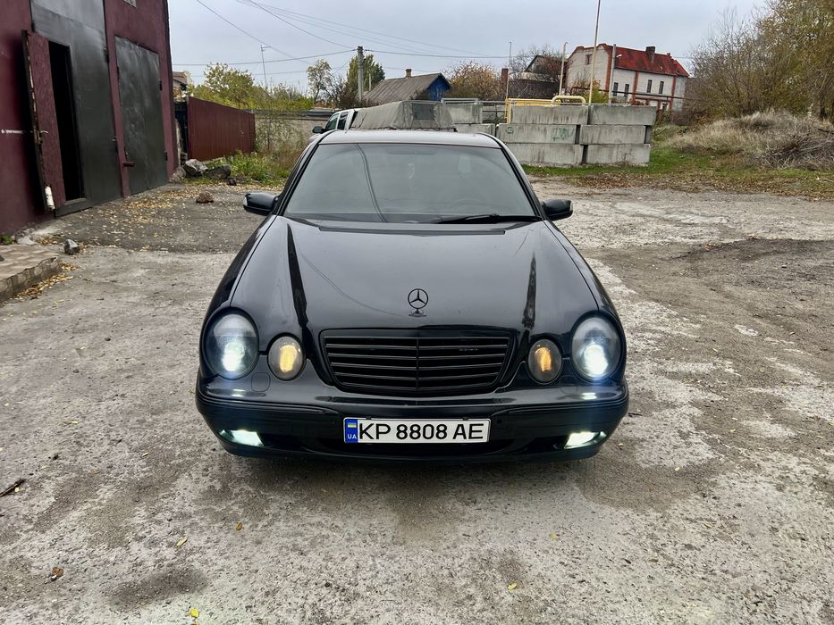Mercedes Benz e-class 430 w210