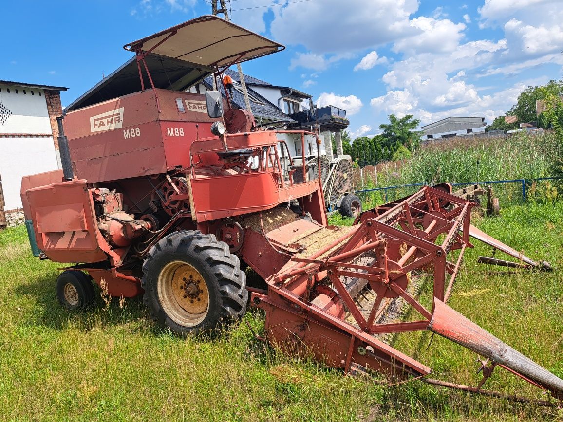 Sprzedam kombajn Fahr m88