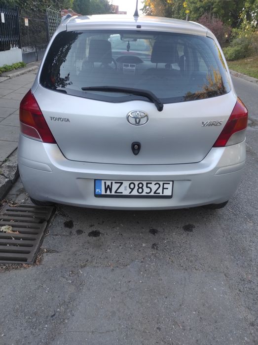 Toyota Yaris 2 1.0 +LPG