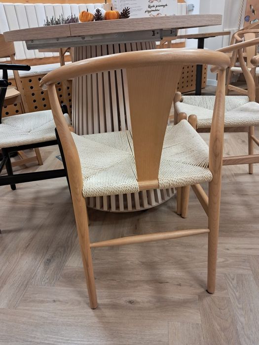 Krzesła do jadalni lub salonu