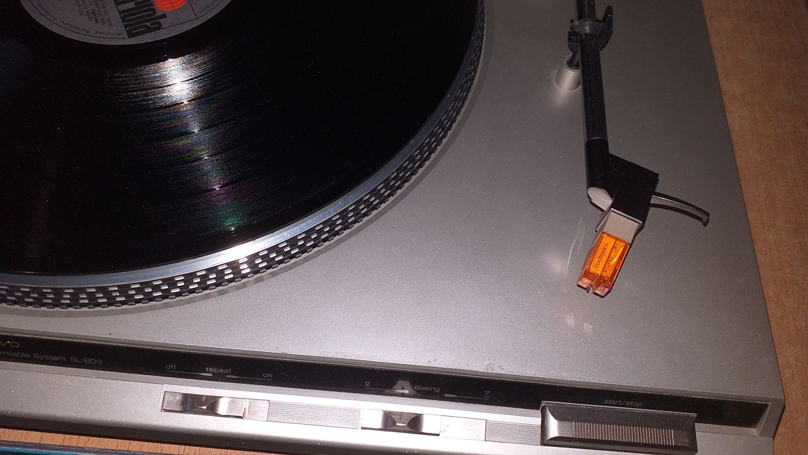 Gramofon technics sl-bd3