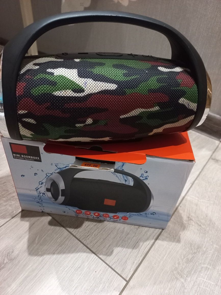 Колонка JBL. Колонка