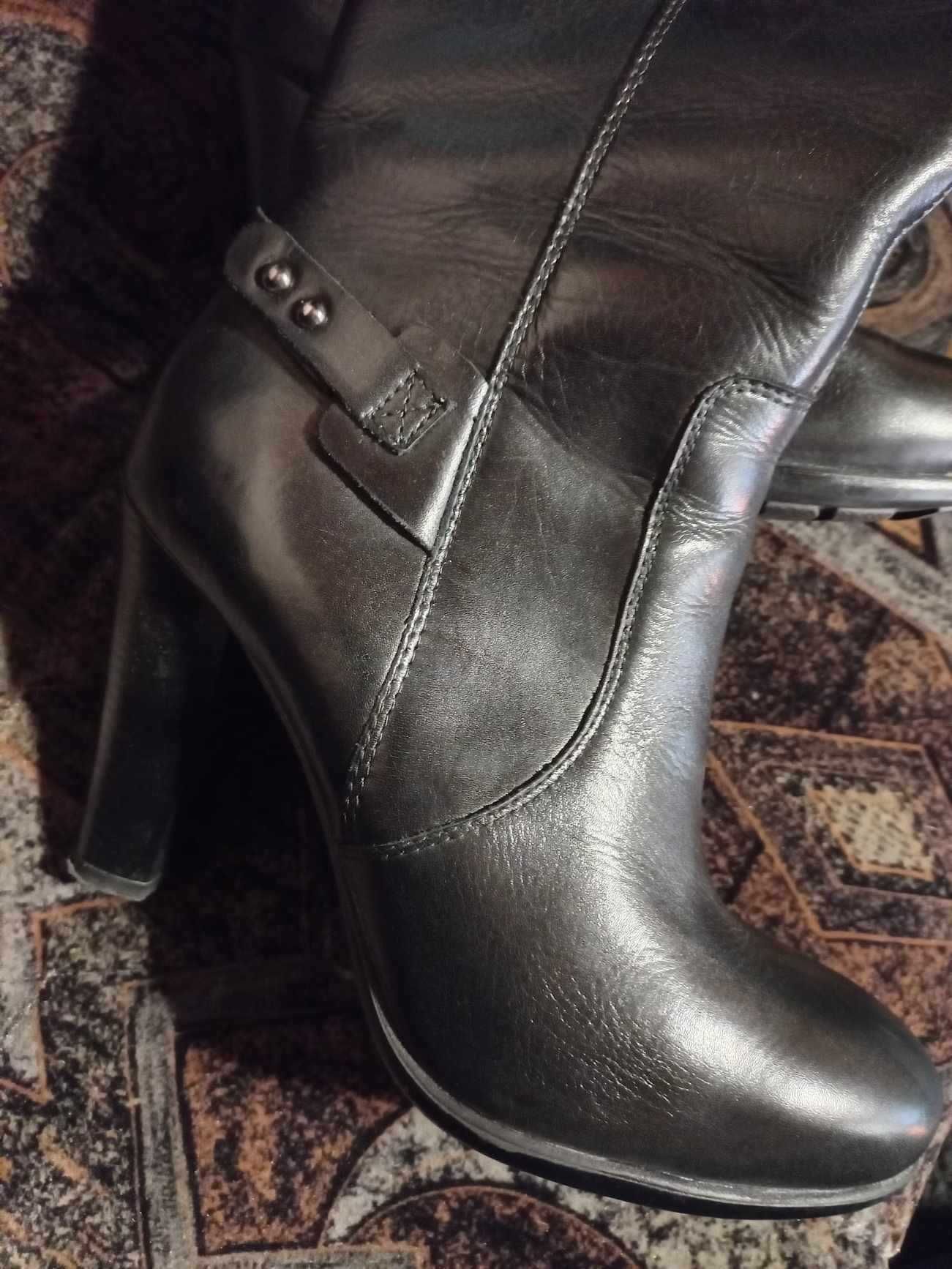 - 75% Kozaki Lasocki damskie czarne 39
