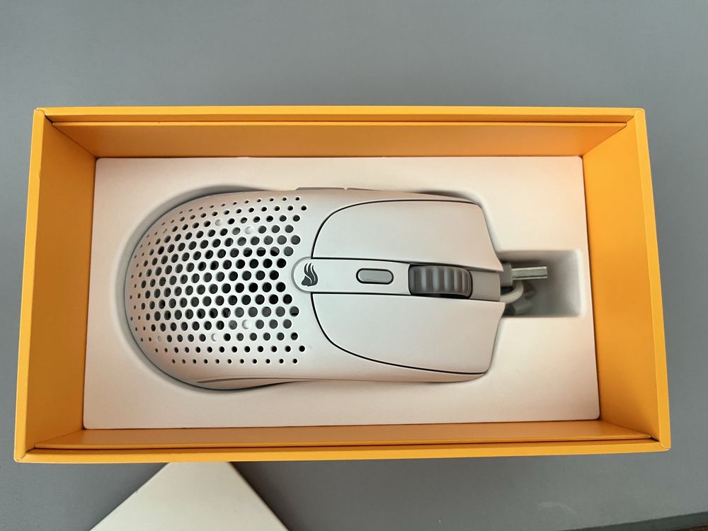 Mouse GLORIOUS Model O 2 Wireless White
