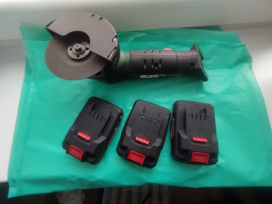 Szlifierka kątowa akumulatorowa parkside z akumulatorami