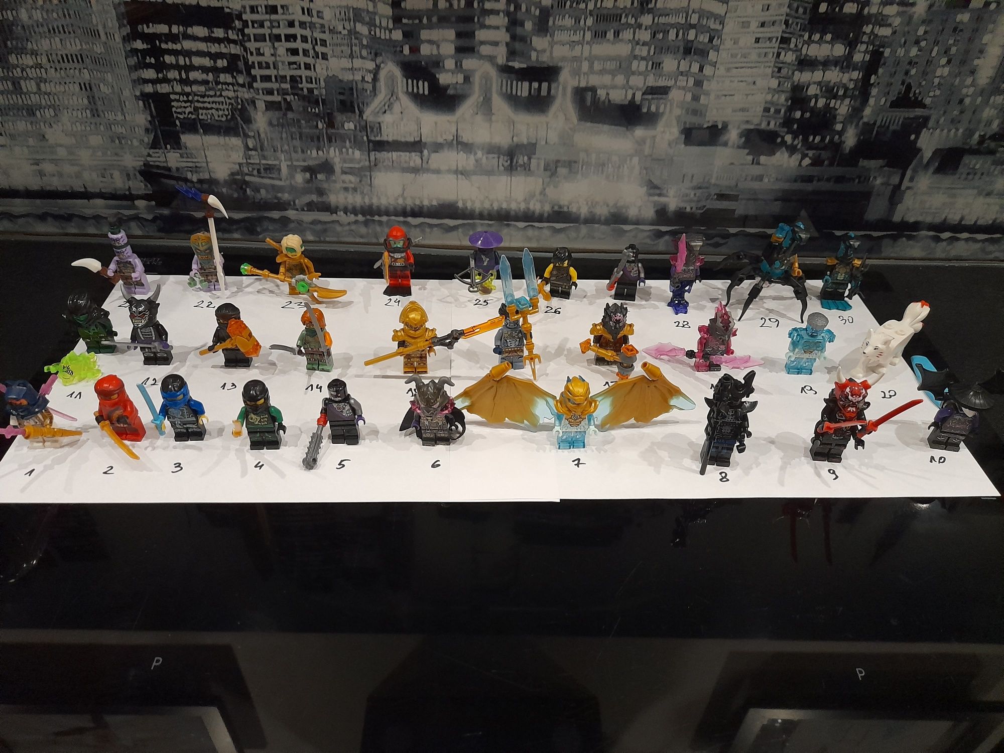 Zestaw LEGO Ninjago - figurki, gazetki, karty