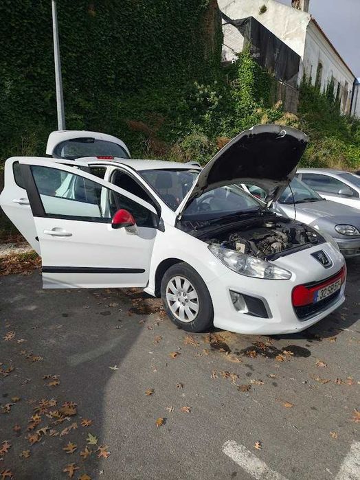 2012 Peugeot 308 ENVY 1.6 HDI 92 FAP 5 c/bola reboque