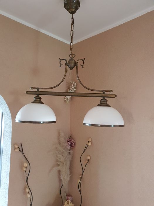 Lampy masywne do salonu i jadalni