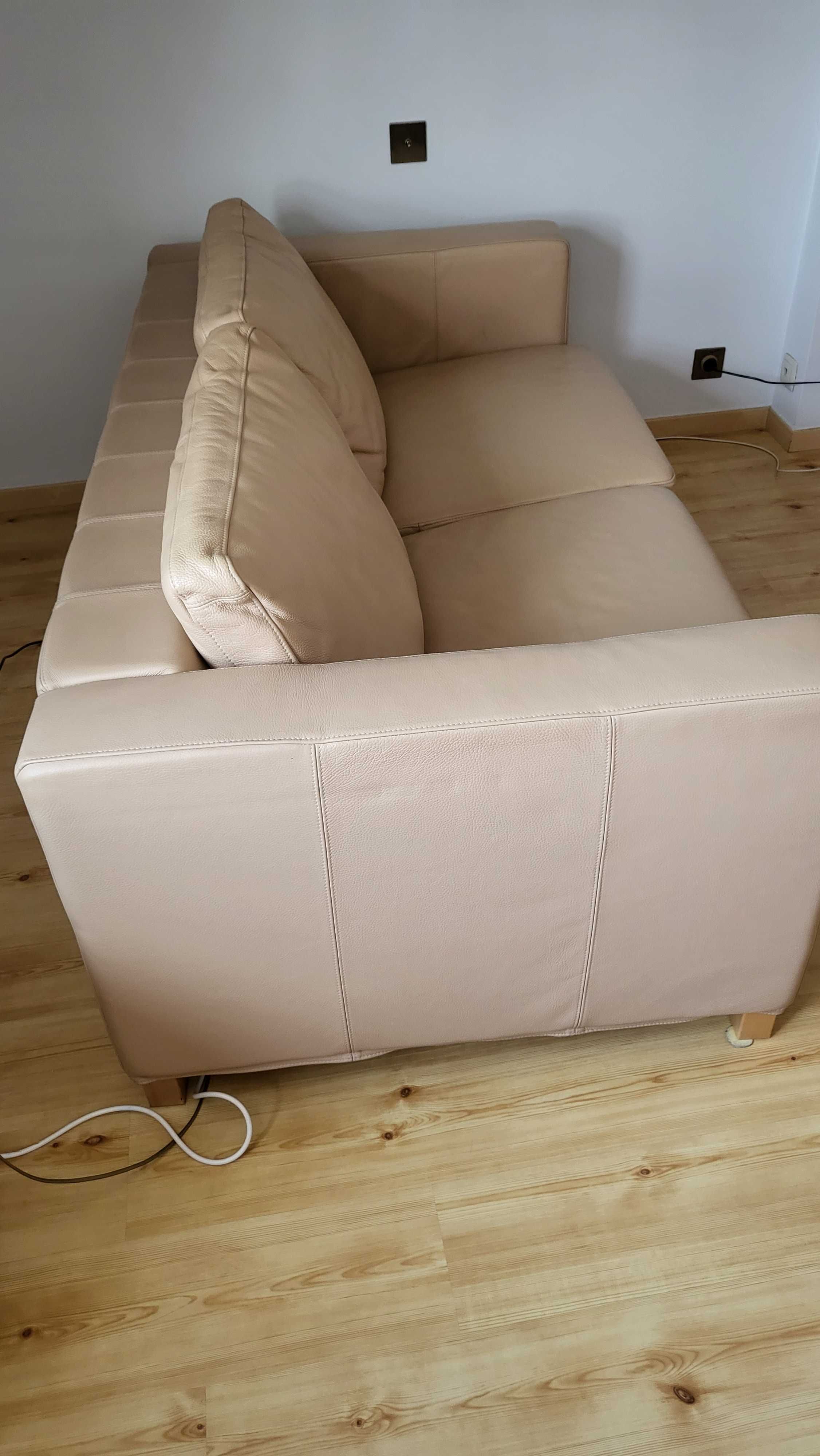 Sofa dwuosobowa rozkładana