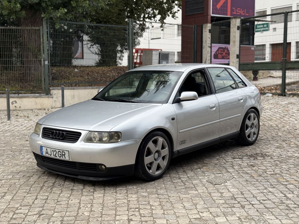 Audi A3 1.9Tdi 130cv 5portas apenas 315mil km!